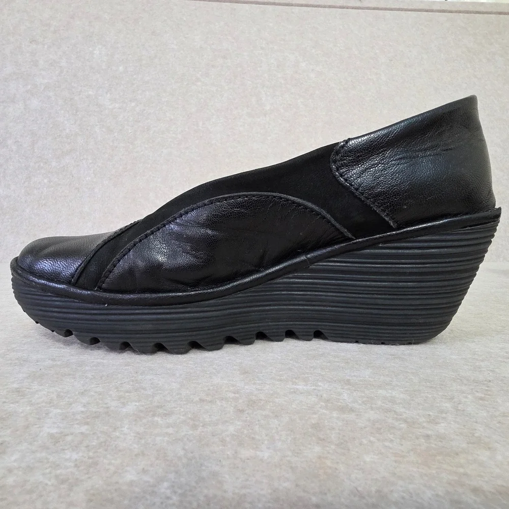 Fly London Black Leather Slip On Wedge Shoes EU‎ 41 Chunky Platform Pumps
